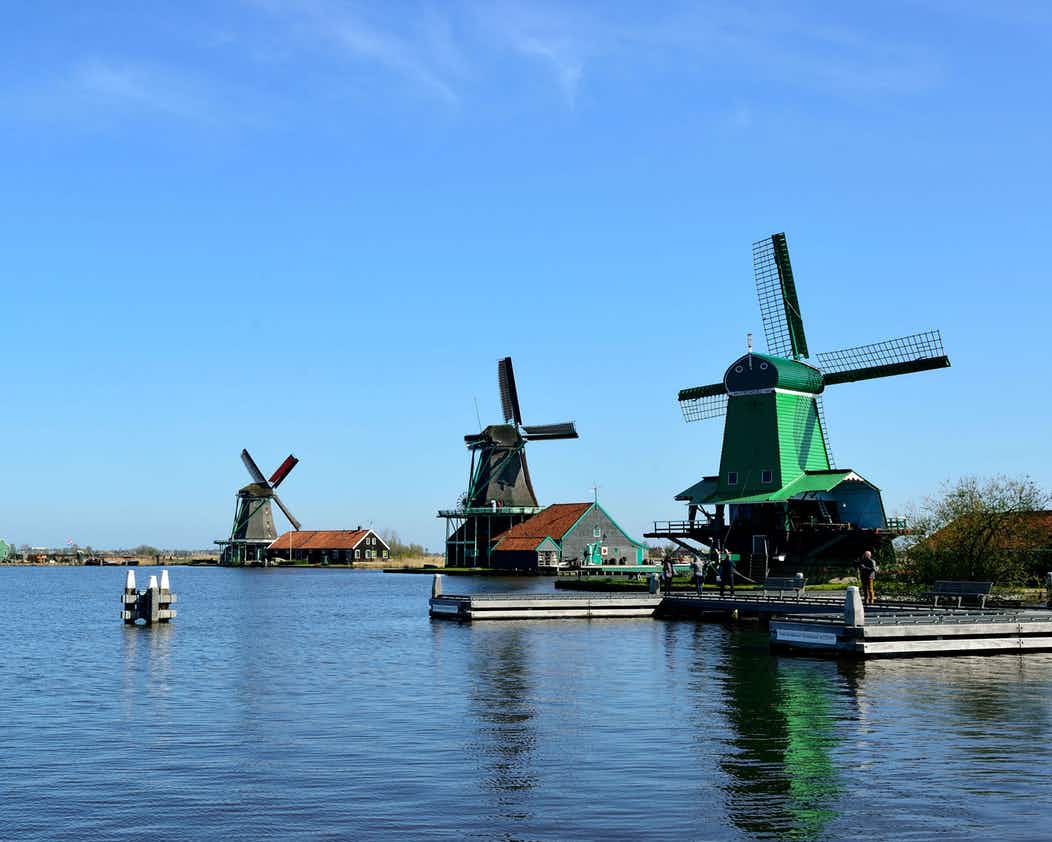 Windmills, water & Woodenshoes